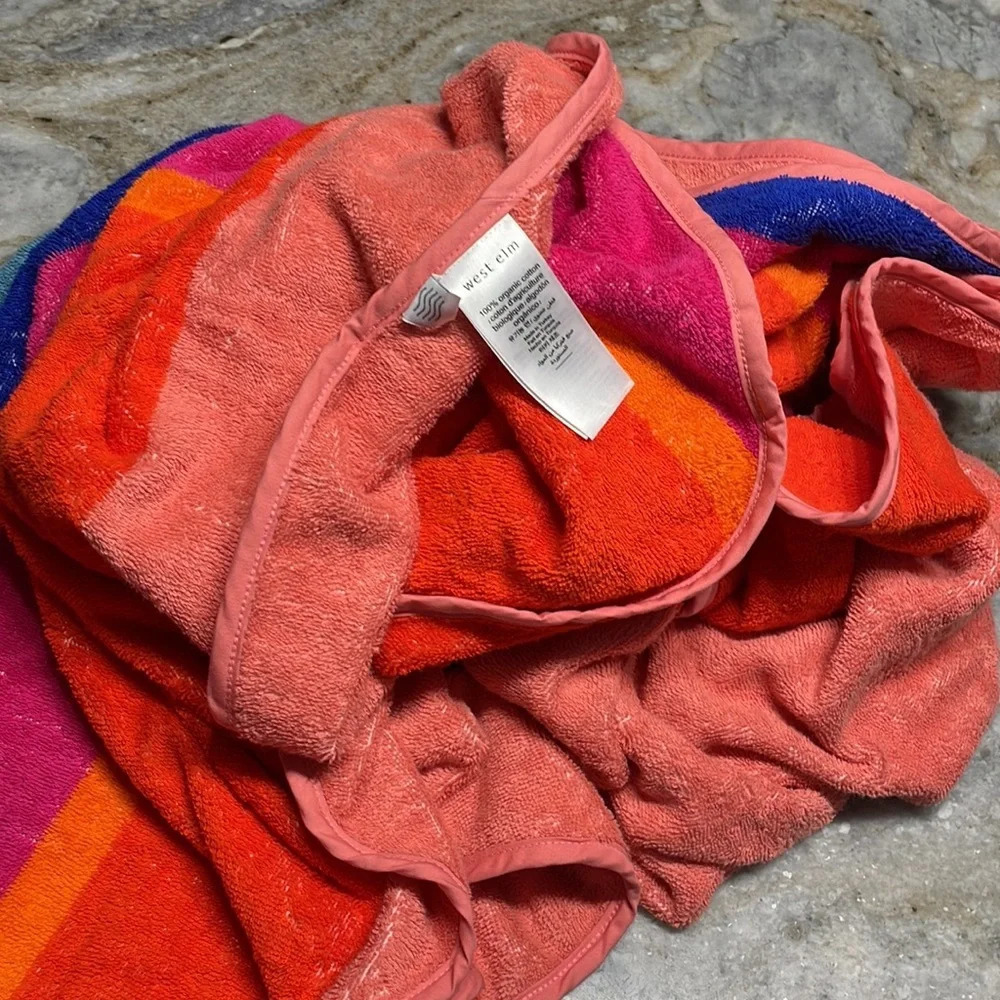 NEW West Elm Round Modern Color Block Beach Towel Organic Cotton - Picture 4 of 8